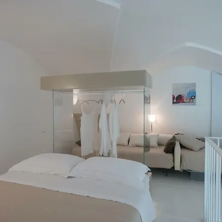 Corte Campanile Boutique 4* Maglie