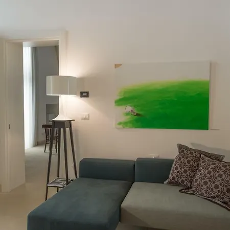 לינה וארוחת בוקר Corte Campanile Boutique מאלייה