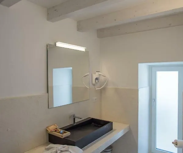 Corte Campanile Boutique Bed & Breakfast 4*